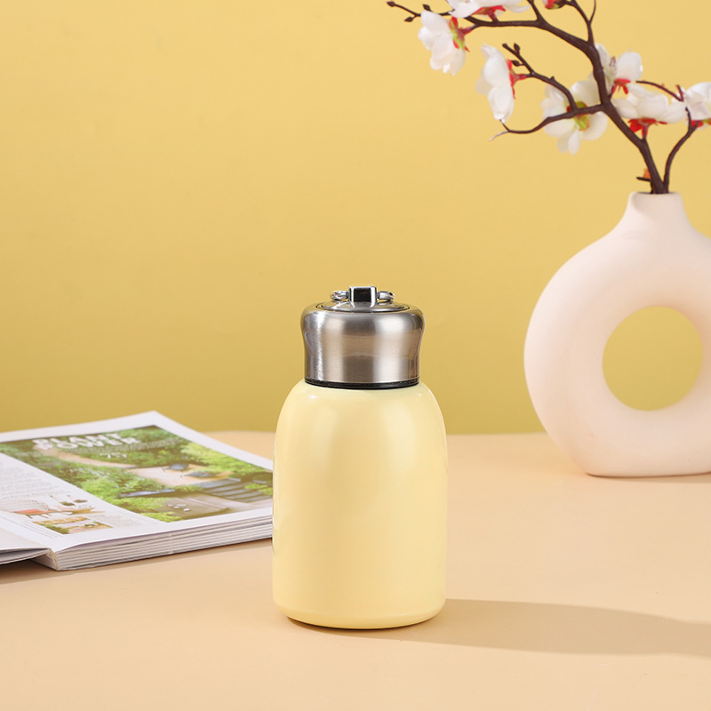 Mini Thermos Bottle Malaysia – spill resistant lid and secure design
