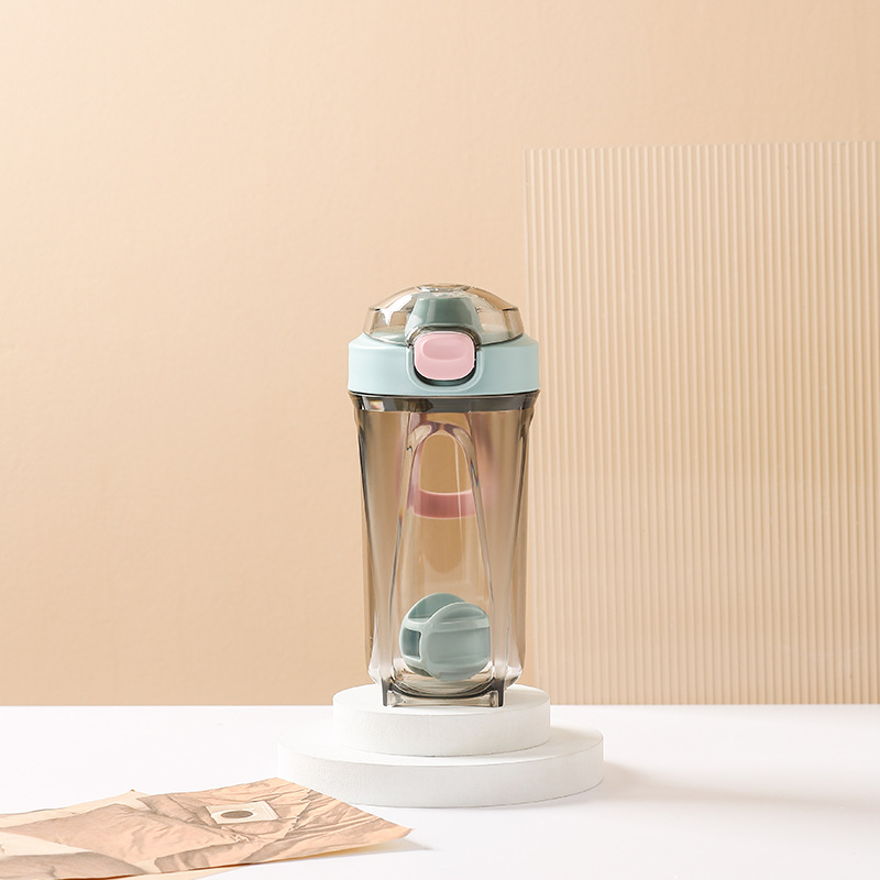 BPA-free Shaker Bottle Malaysia with leak-proof lid