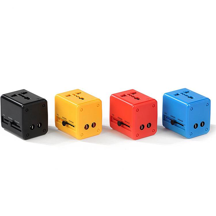 Travel adapter with press-and-push plug mechanism