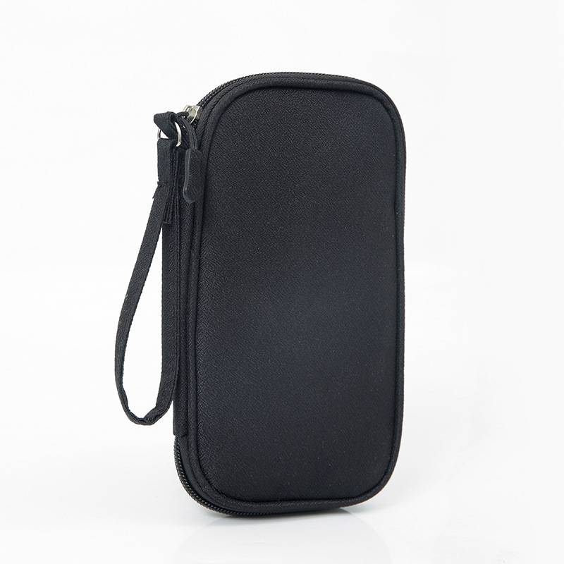 Single layer cable organizer bag with zipper