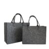 Felt tote bag with flat bottom for stability