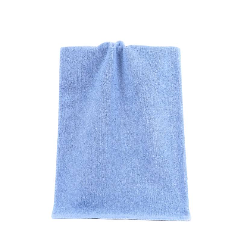 Compact and lightweight microfibre towel