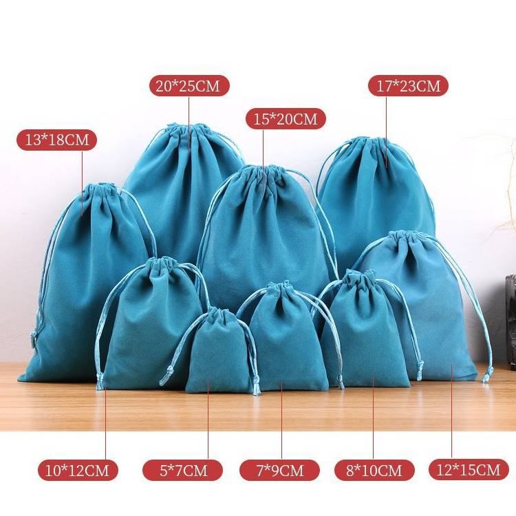 Small and medium velvet drawstring pouch sizes