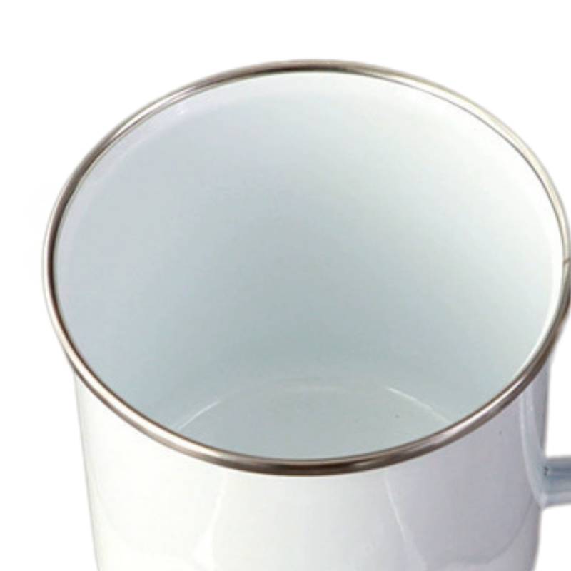 enamel mug showing wide drinking area