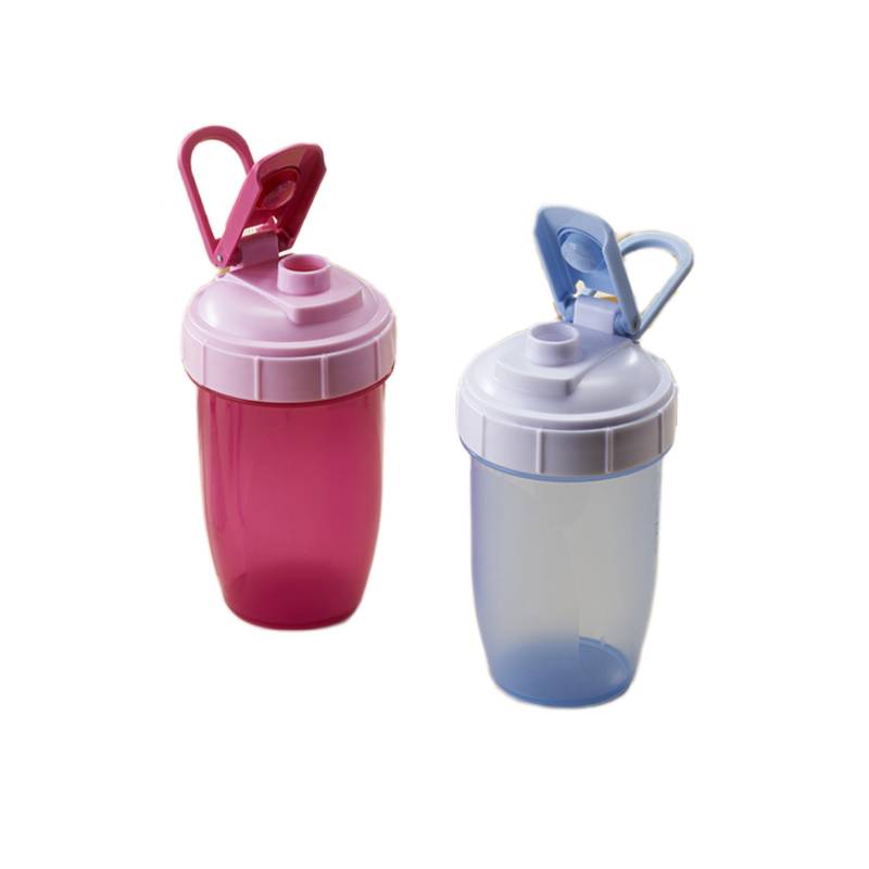 portable shaker bottle for gym and outdoor activities