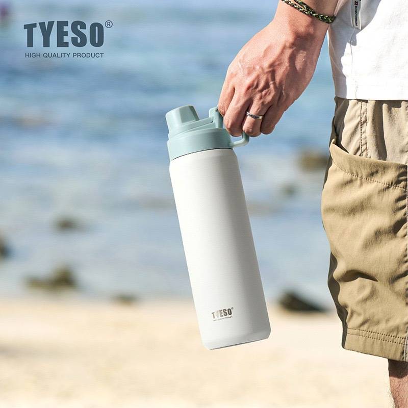 insulated bottle for gym sports and travel