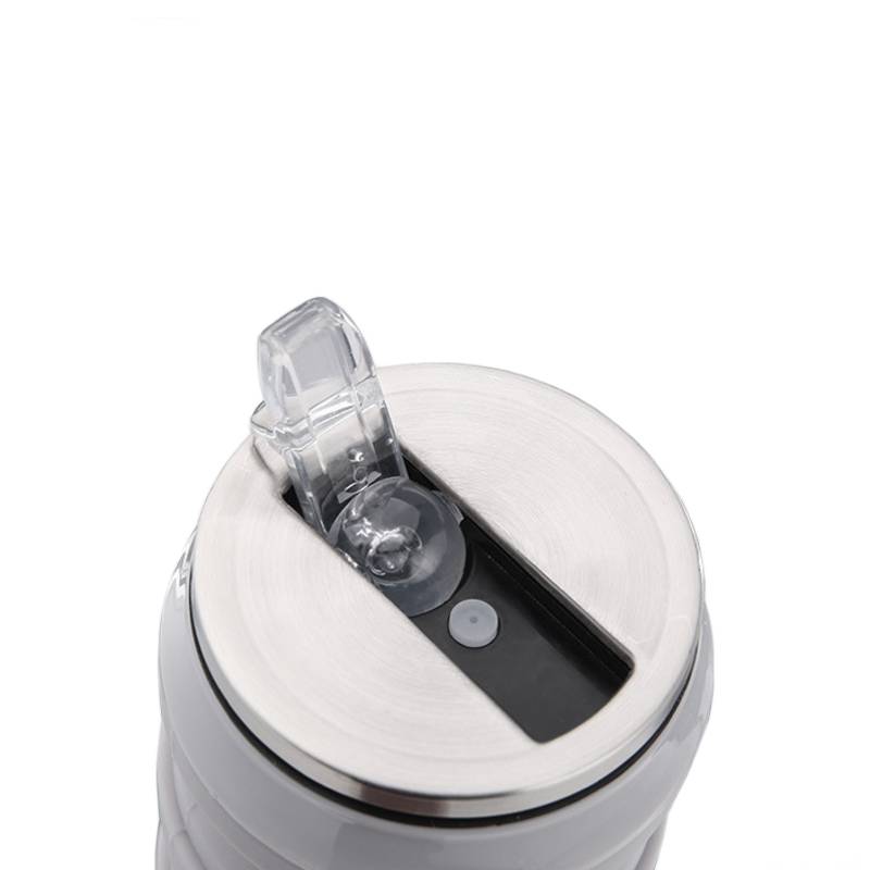 drinking area of silicone folding water bottle