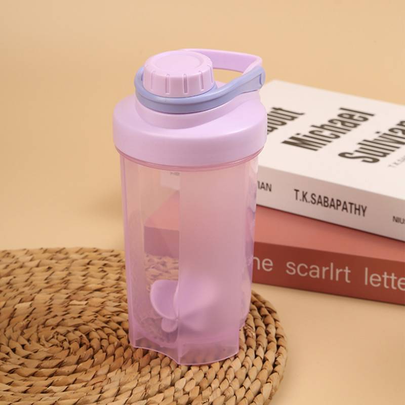 sports shaker bottle for gym fitness outdoor hydration use