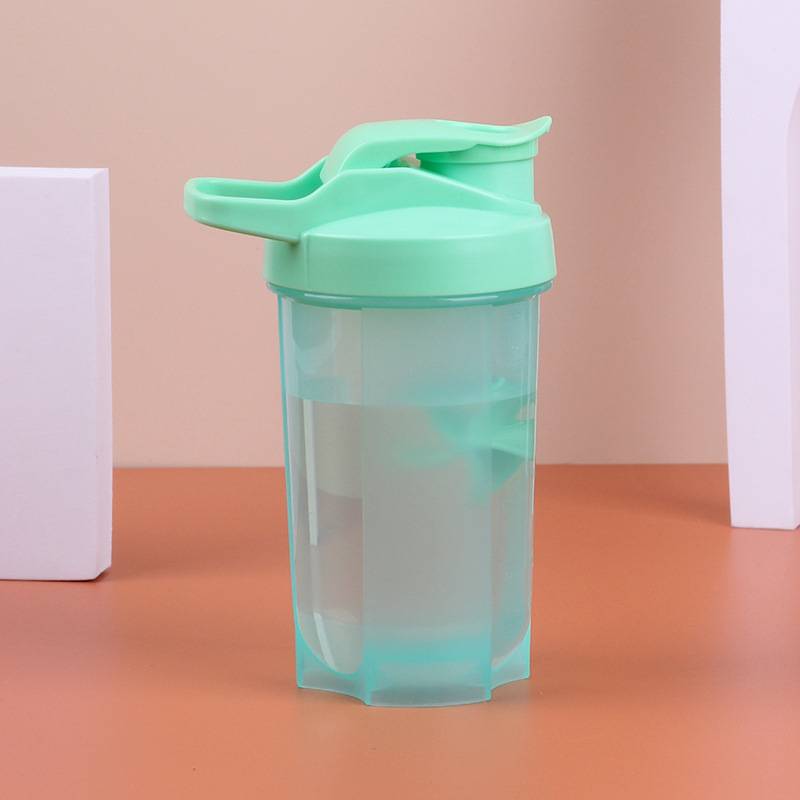 fitness shaker bottle for sports activities